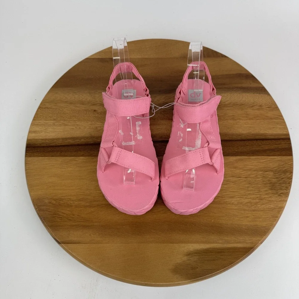 New NWOB Big Kids Dolce Vita Zaidey Strappy Platform Pink Sandals Size 4 Y‎
